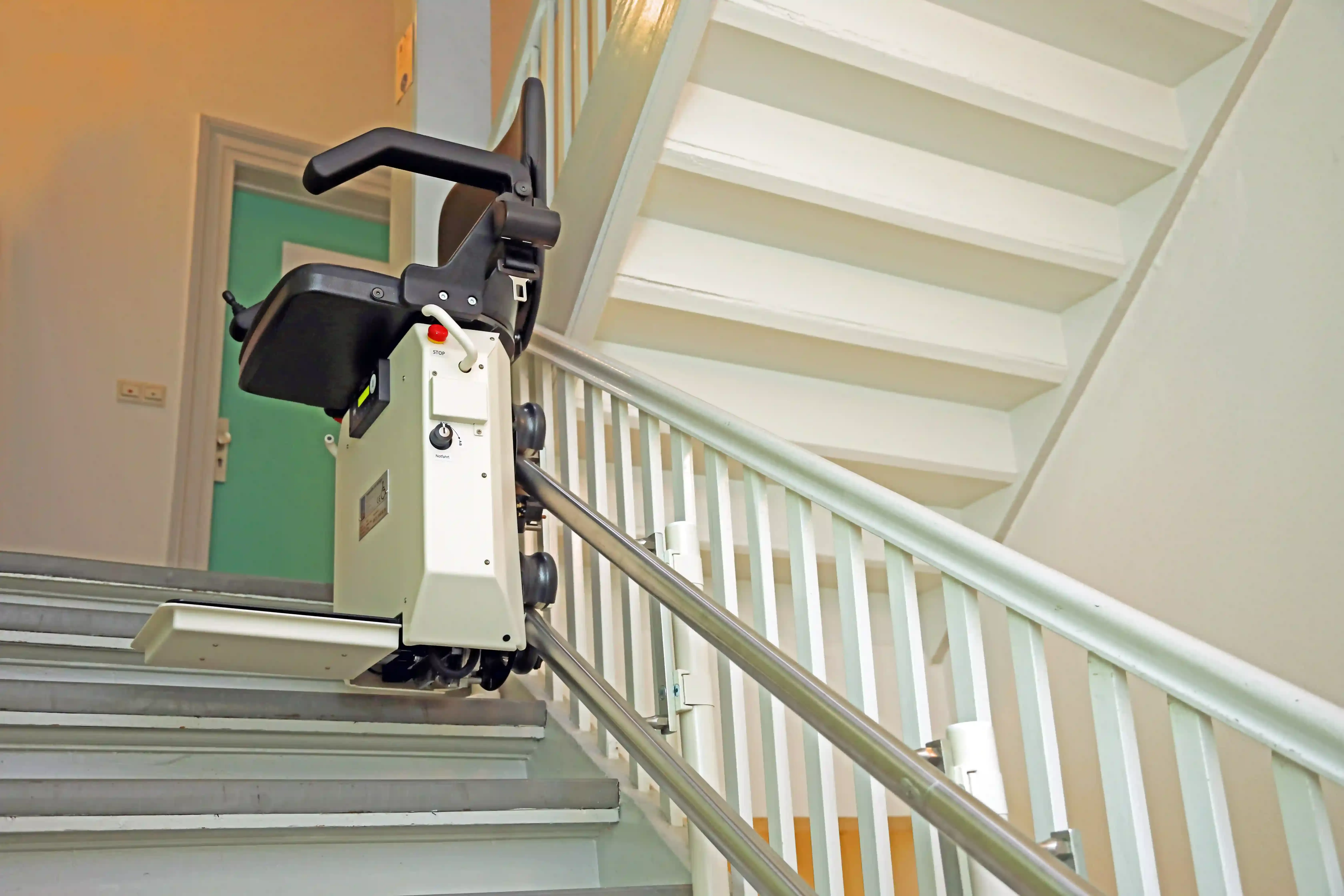 Image pose monte escalier 4 artisan monte escalier