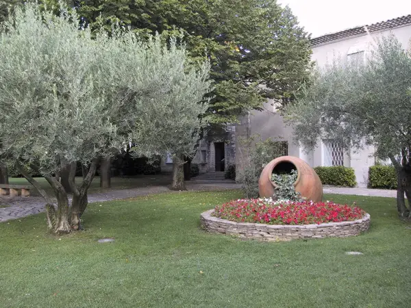 Artisan Monte Escalier Pose monte escalier Garons