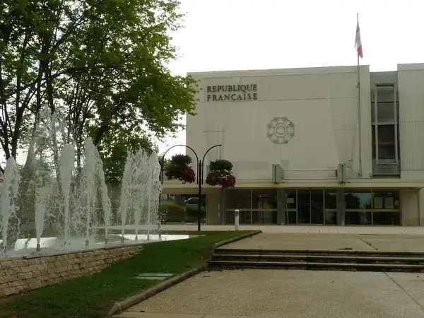 Artisan Monte Escalier Pose monte escalier Saint-Yrieix-sur-Charente