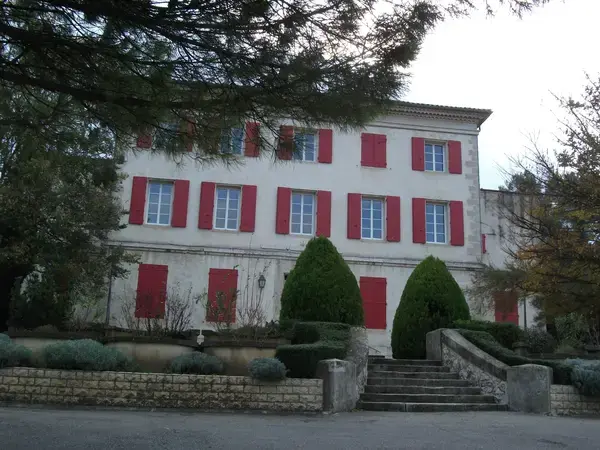 Artisan Monte Escalier Pose monte escalier Simiane-Collongue